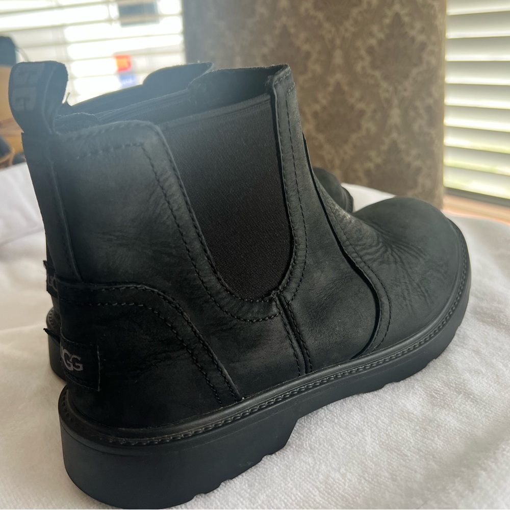 Boy size 3 Sorel boots